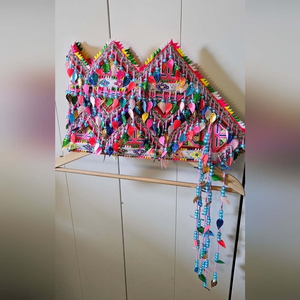 Colorful Beaded Tapestry with Leaf Accents
